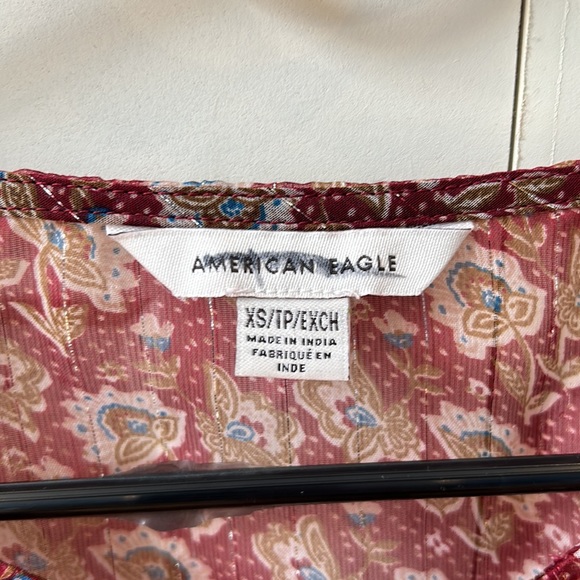 Woman’s XS American eagle blouse top. - Picture 11 of 11